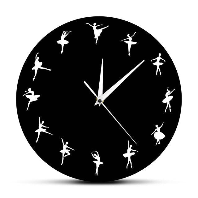 Wanduhr mit Ballerina für das Mädchenzimmer