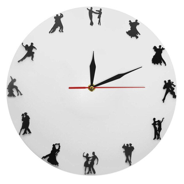 Moderne Wanduhr mit tanzenden Paaren Silhouetten